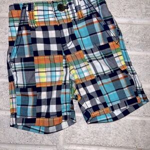 NWT Crazy 8, boys 6-12 months, multicolor plaid shorts